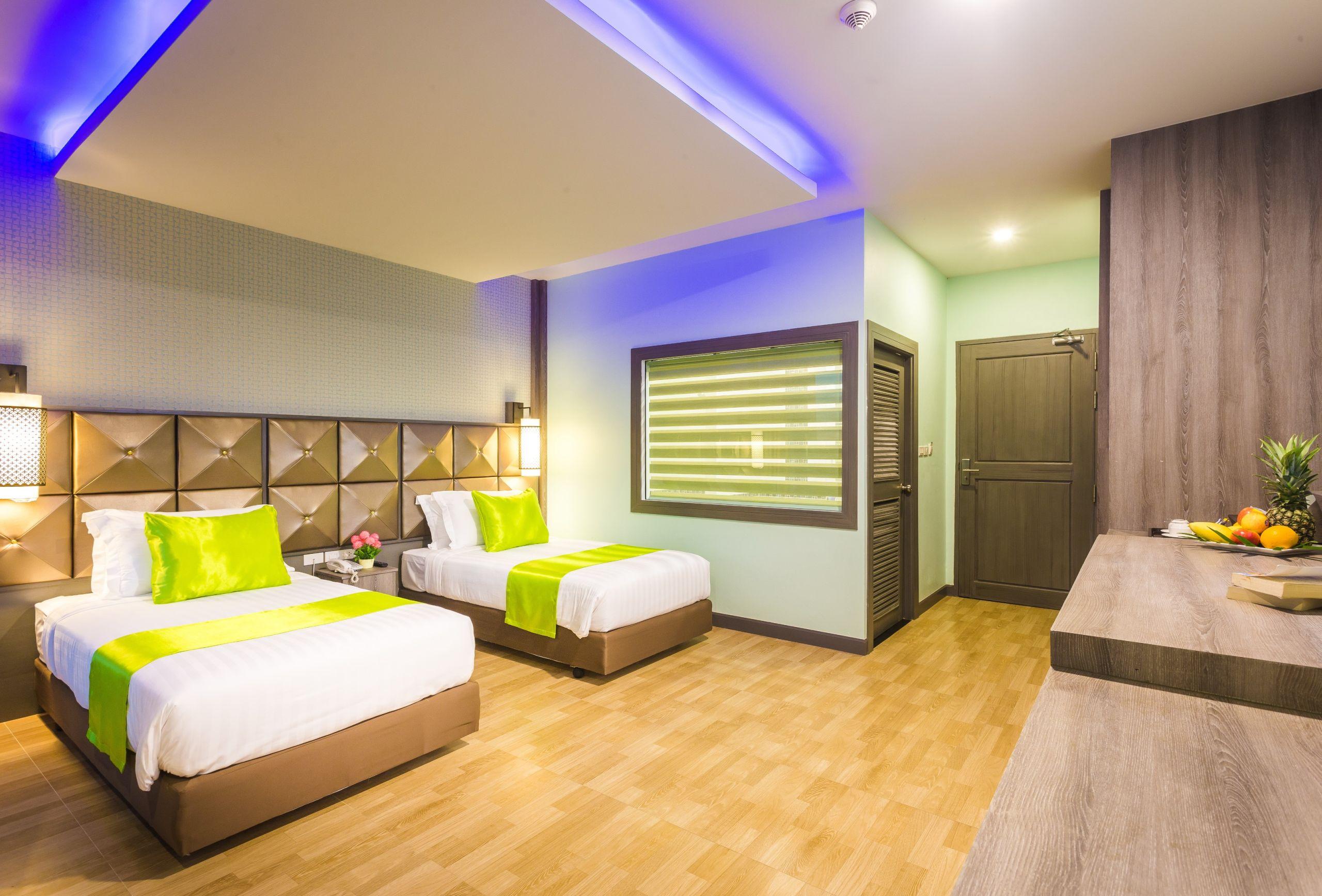 Add Plus Hotel & Spa Patong Exterior foto